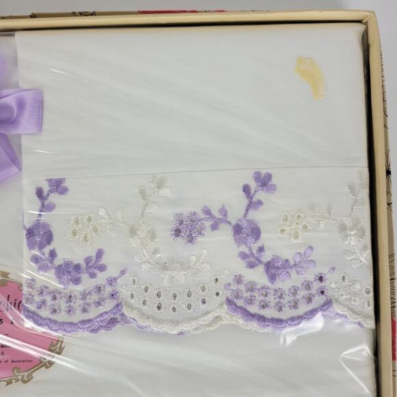 VTG Sheet Set Lilac Floral Embroidered Eyelet Cotton Lady Orchid NEW Old Stock - Picture 5 of 16